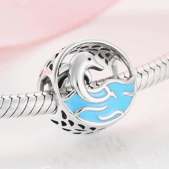 Sterling 925 Silver Dolphin Charm to fit all pandoras - Picture 2 of 3